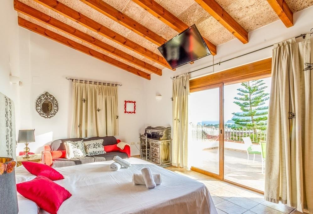 Encanto - Plusholidays